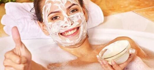 Facial masks with sour cream or cream