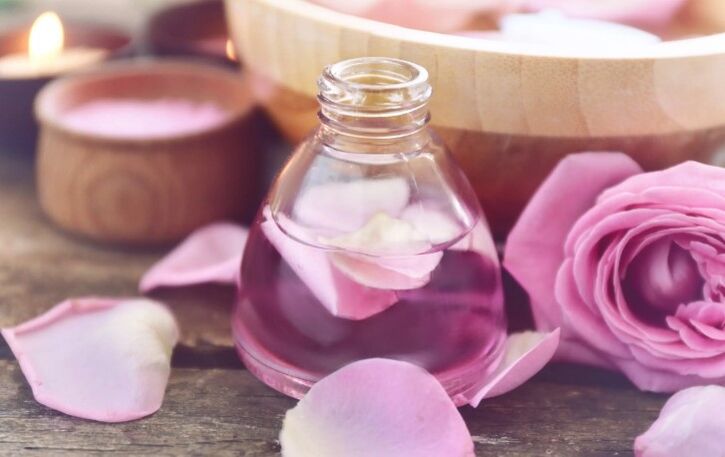 Rose petals